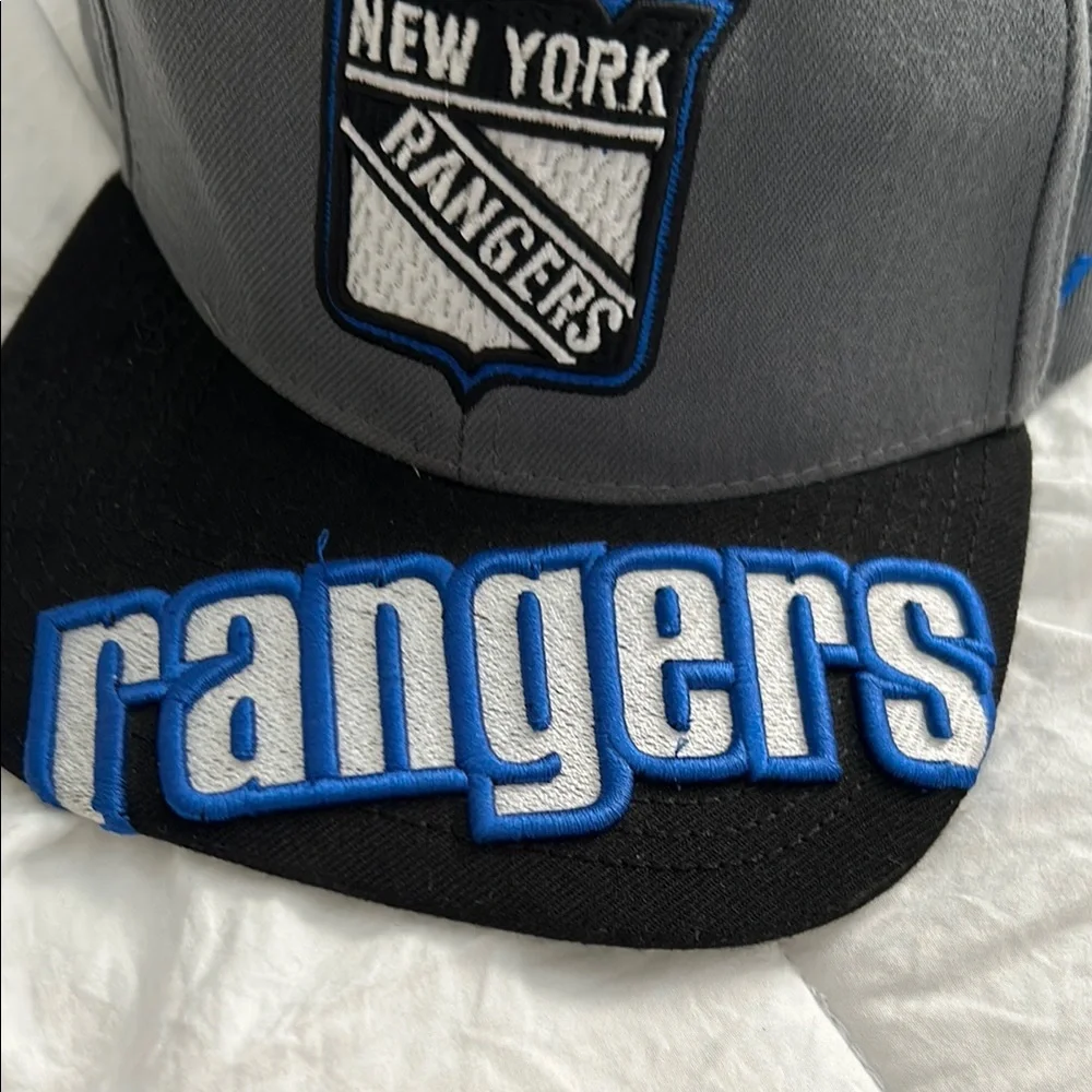 New York Rangers Gray and Black Cap with blue logo